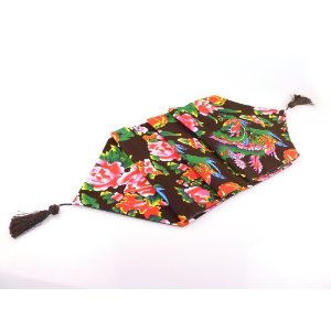 风衣款式与面料探秘 各地特产花布风衣比价导购